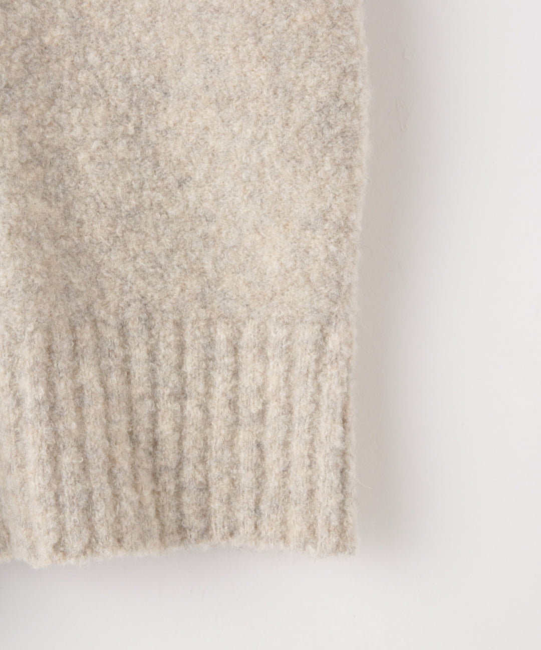 ウール混ブークレフリースニット