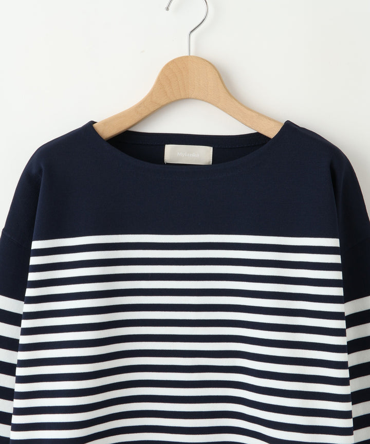 クルーネックボーダートップス