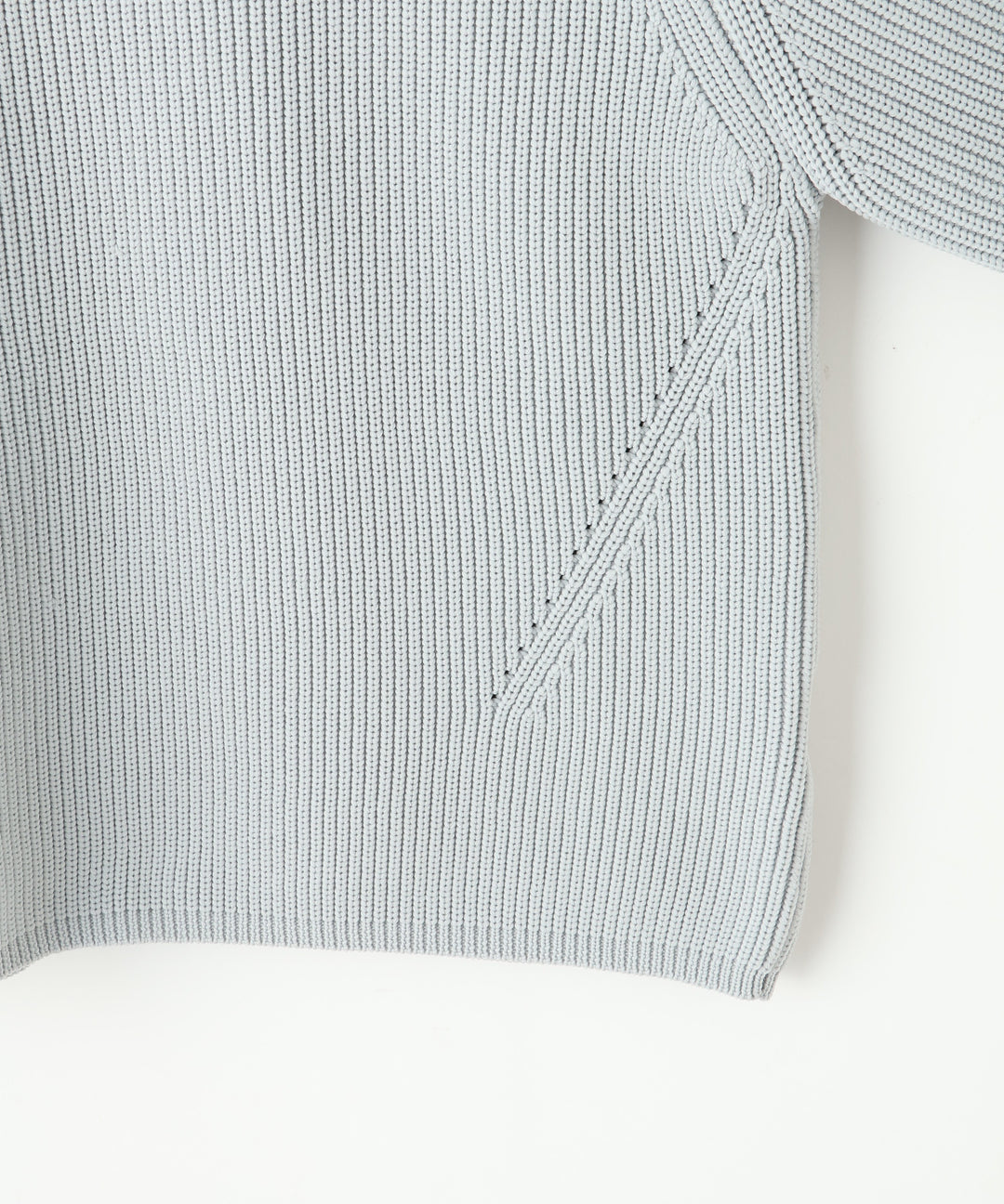 ハーフスリーブニットトップス