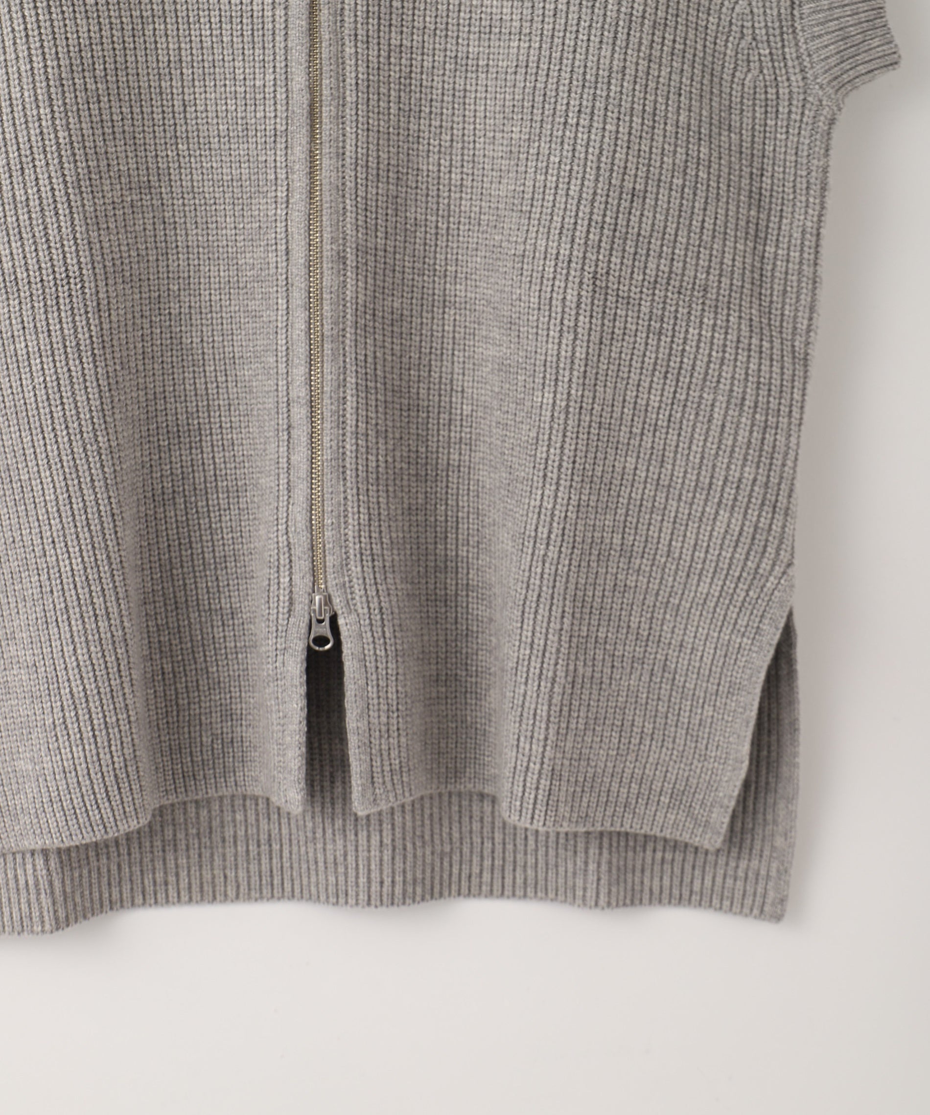 ロングハイネックジレ – FACE SANS FARD