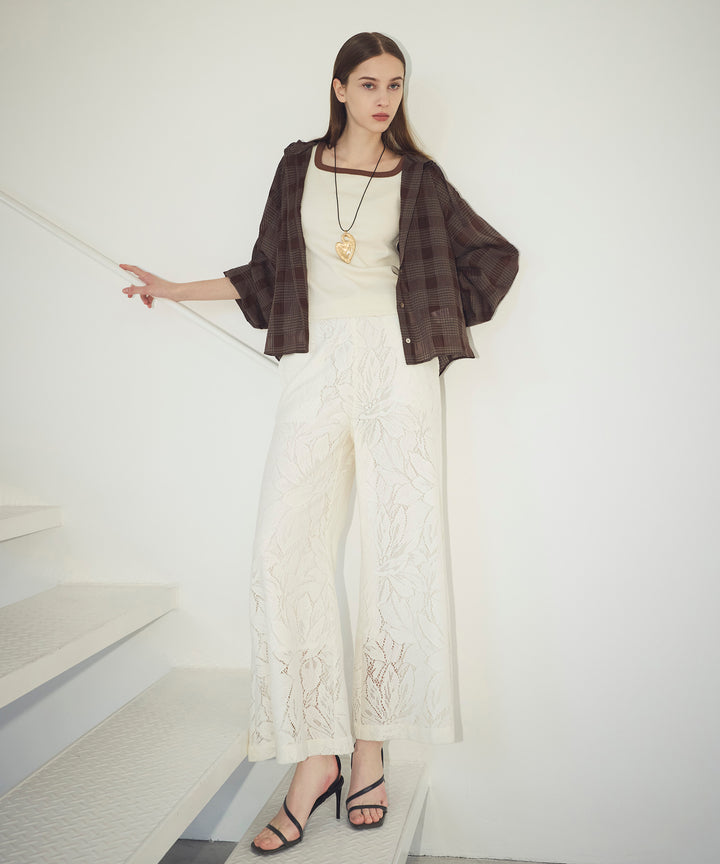 カーテンレースブーツカットパンツ