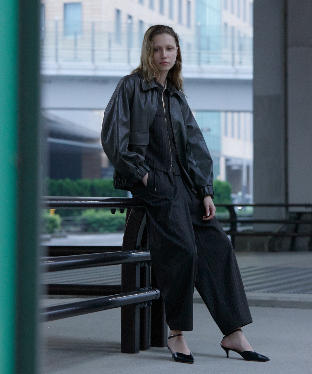 エンボスレザーカラーブルゾン – FACE SANS FARD エンボスレザーカラーブルゾン – FACE SANS FARD